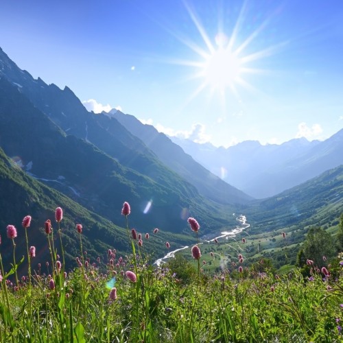 Окрестности Домбая в мини-группе: автопутешествие по знаковым локациям