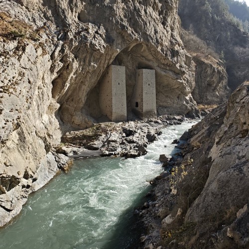 Индивидуальное автопутешествие к сокровищам Чечни: от мечетей до озера, водопадов и башен