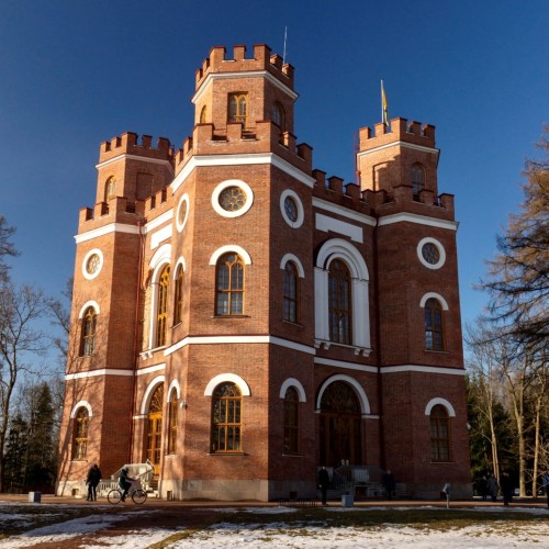 Любимая обитель Николая II в Царском селе — из Петербурга