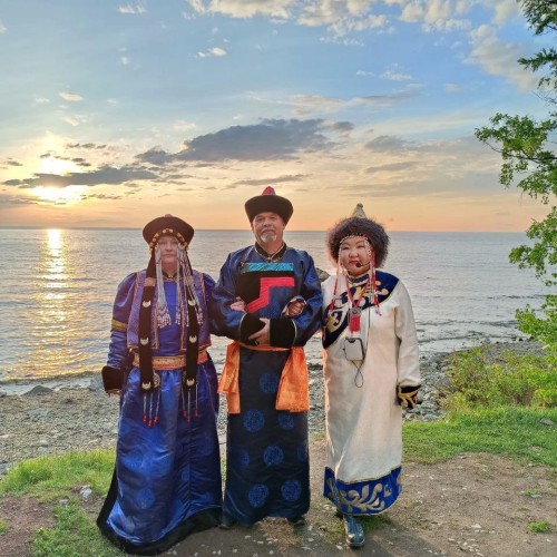 «Всё включено» на Байкале: экскурсии, водная прогулка, погружение в традиции и вкуснейшая кухня