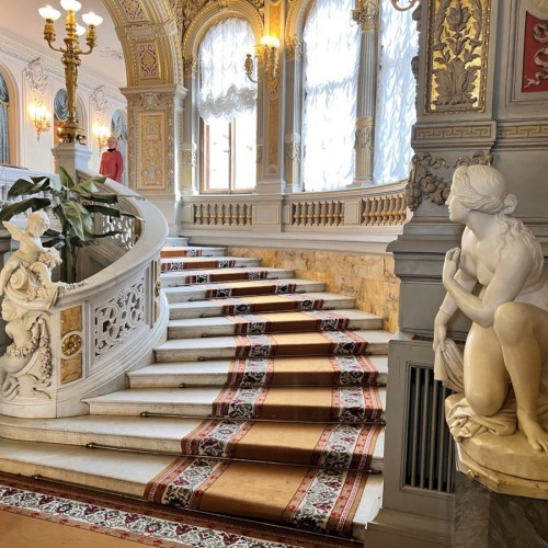 Экскурсия во Владимирский дворец в Петербурге