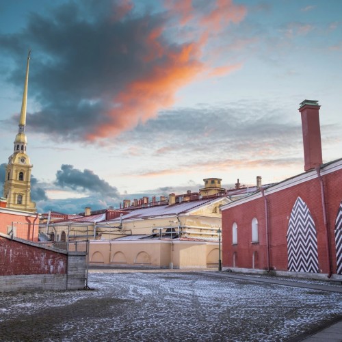 Петропавловская крепость: экскурсия в небольшой группе (билеты включены)