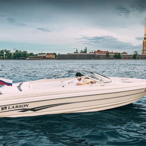 Магия петербургской ночи на катере