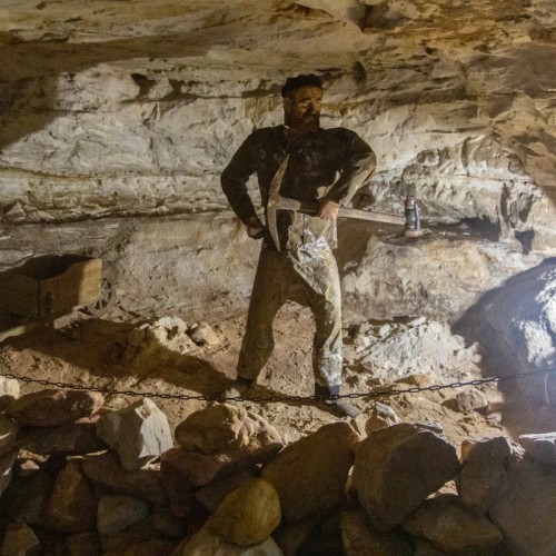 Из Санкт-Петербурга в Саблинские пещеры