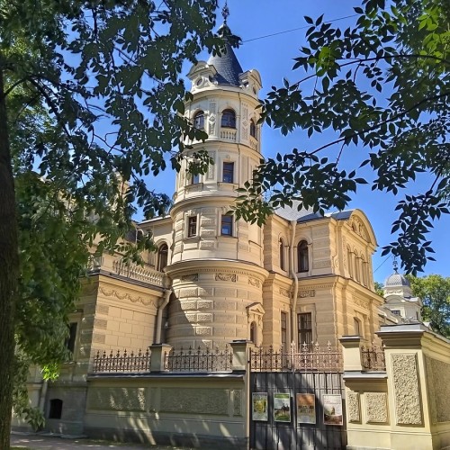 Тихий центр Петербурга: прогулка по Коломне и её окрестностям