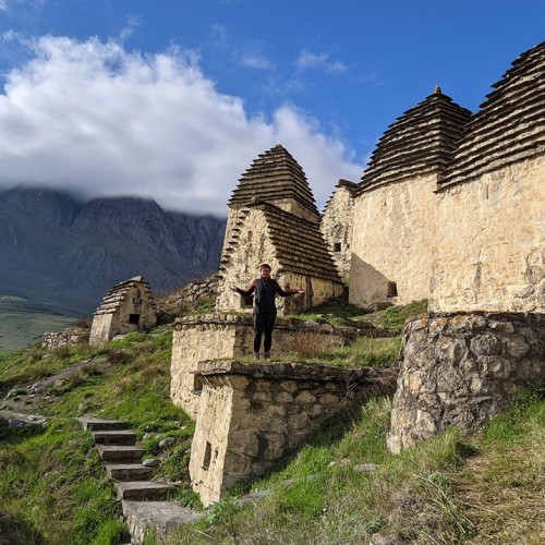 Треккинг в Цейском ущелье налегке с проживанием в гостинице (всё включено)