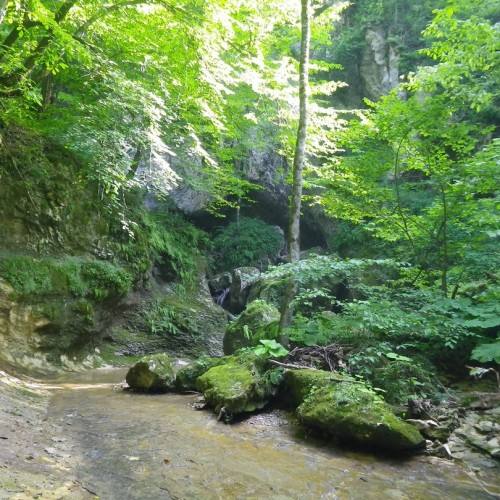 В Адыгею за походами, пещерами и древностями