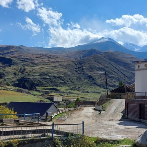 Треккинг в Чегемском ущелье без рюкзаков с проживанием в гостевом доме (всё включено)