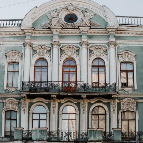 Прогулка по Литейной слободе: символы, истории, интриги