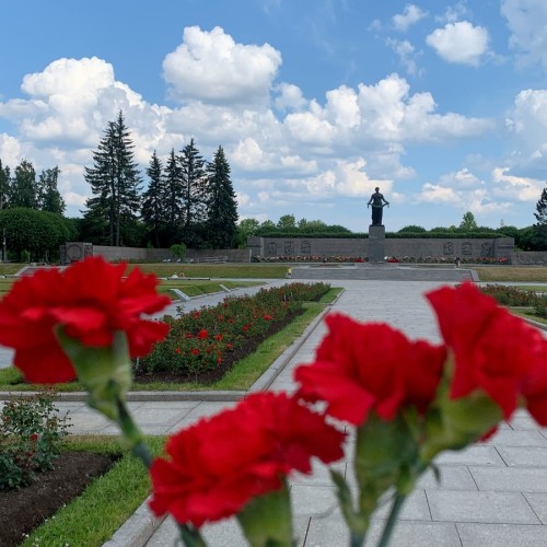 Мемориальные места блокадного Ленинграда + Пискарёвское кладбище