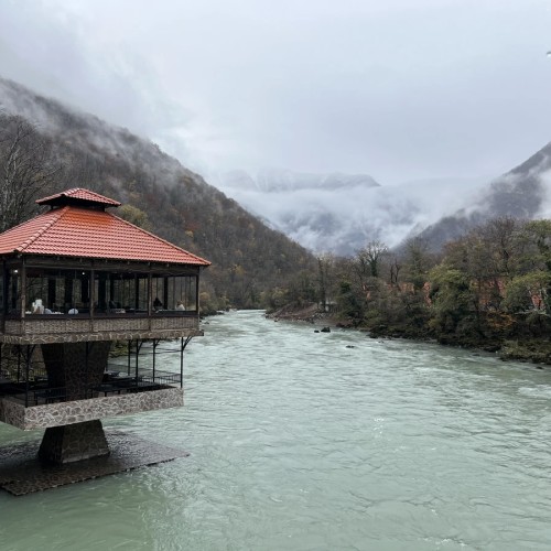 Индивидуальная поездка 3 в 1: Сочи, 3 горнолыжных курорта и главные локации Абхазии