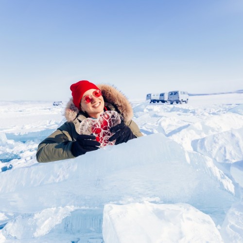 Активный тур на зимний Байкал: катание на снегоходе, хивусе и коньках и подлёдная рыбалка