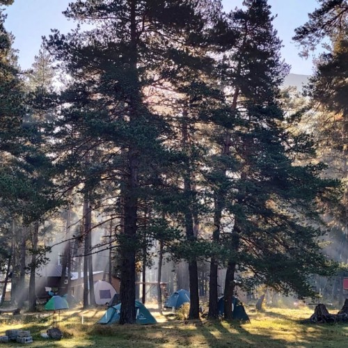 Край разноцветных озёр: треккинг налегке в Архызе с проживанием в палатках