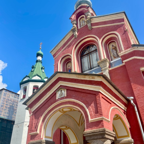 Вдаль от мирской суеты: индивидуальное путешествие-паломничество по монастырям Ленобласти