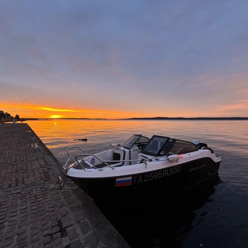Водная прогулка на катере по Петрозаводской губе