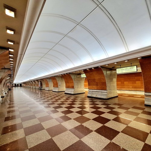 Машина времени в московском метро