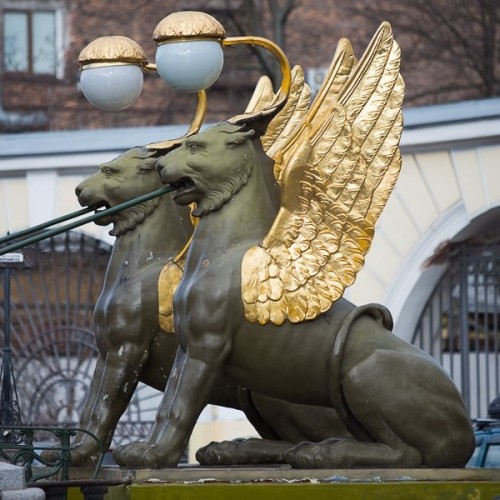 Львы Петербурга: новые приключения итальянцев в России