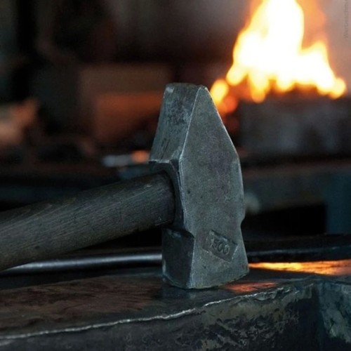 Авторский мастер-класс по изготовлению кованого ножа в Петербурге