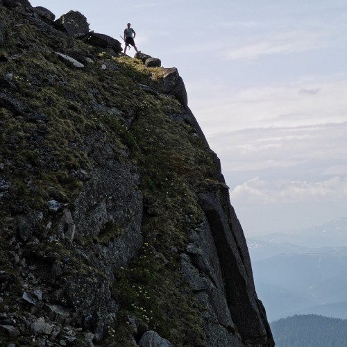 Таёжные водопады парка «Ергаки»: треккинг налегке с ночёвками в палатках