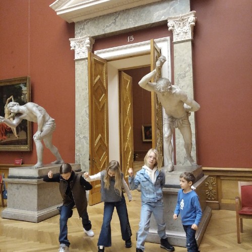 Квест-экскурсия «Проклятие художников» в Русском музее