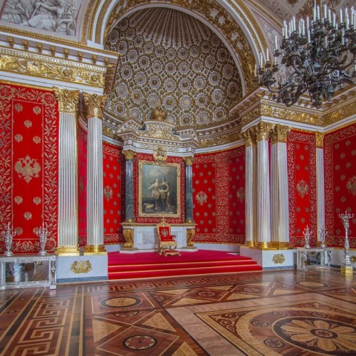 Знакомство с центром Петербурга + посещение Эрмитажа (билет включён)