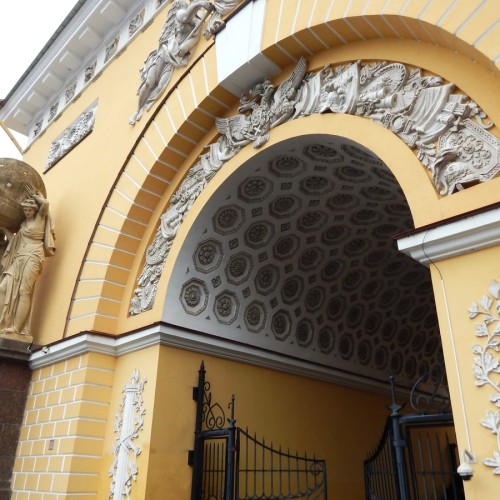 Мобильный квест в Петербурге «Роковая любовь, или Бриллиант судьбы»