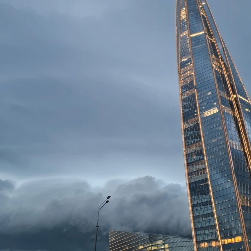 Новый облик Петербурга: от «Лахта-центра» до копии корабля петровского времени