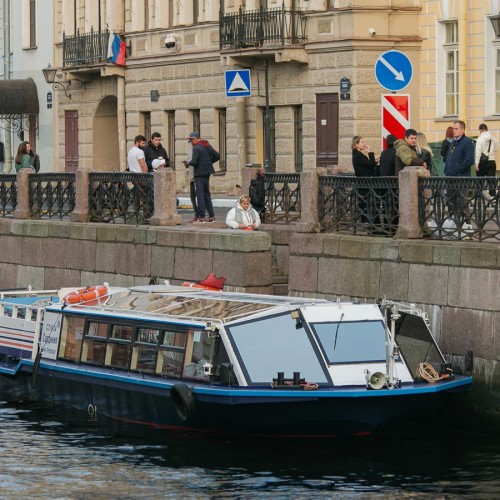 Полуденный выстрел у Петропавловской крепости