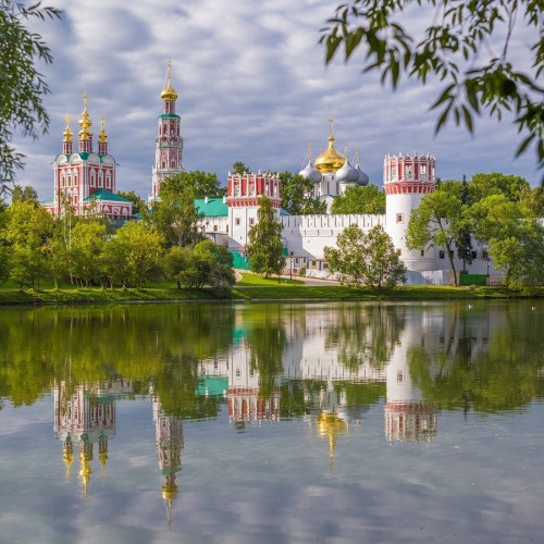 Новодевичий монастырь и Новодевичье кладбище