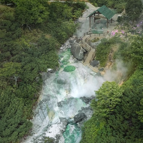 Вулканы, бухты и скалы острова Итуруп