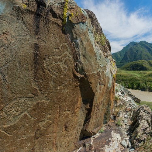 Алтайские места силы и древние петроглифы (в мини-группе)