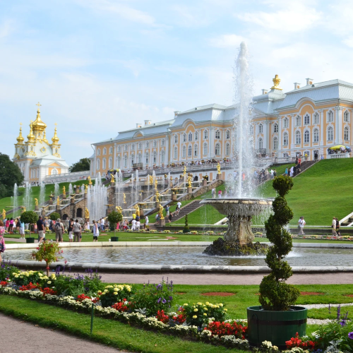 Семейная прогулка по Петергофу с иммерсивным аудиогидом