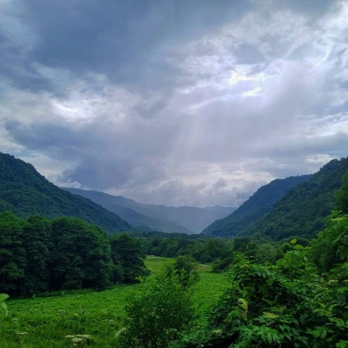 В горы — от суеты и забот: треккинг в Архызе без рюкзаков