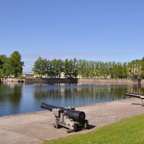 Групповая экскурсия из Петербурга в город-крепость Кронштадт