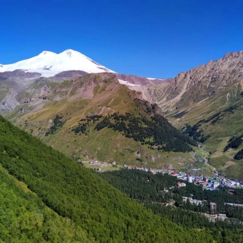 Лёгкий треккинг в Приэльбрусье с проживанием в гостинице