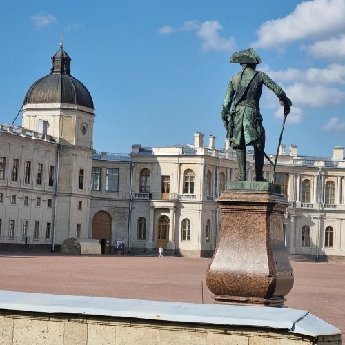 Гатчина: жизнь и любовь сквозь столетия