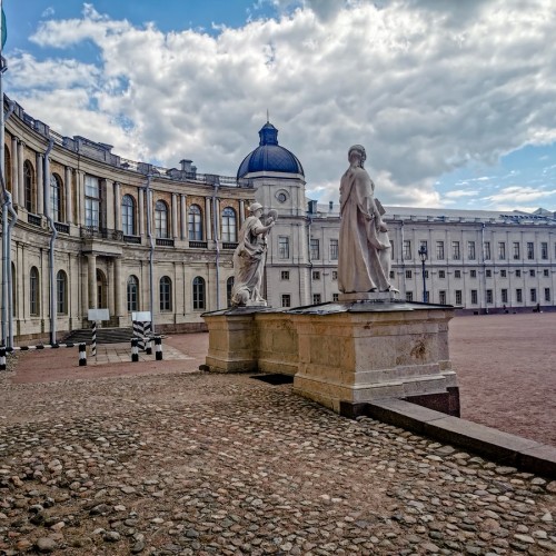 Гатчина: от «образцового города» к музею-заповеднику