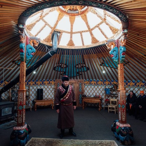 Тажераны, Малое Море и Ольхон: магия зимнего Байкала в индивидуальной поездке