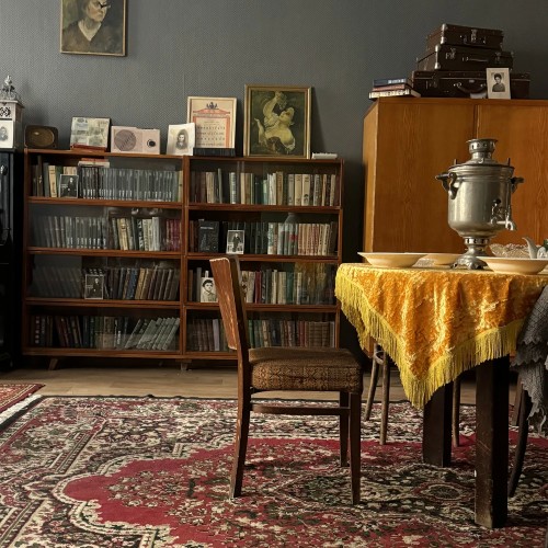 Жизнь доходного дома Петербурга