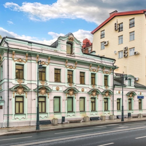 Остоженка и Пречистенка: терапия красотой