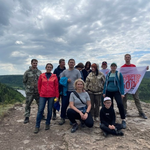 Треккинг в горах Урала: подъём на Полюд и Ветлан