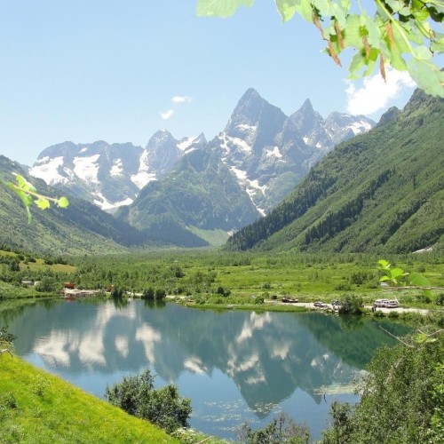 Отдых на водах: спа-тур на Кавказ с купанием в термах и отелем 4*. Домбай, Эльбрус и города КМВ