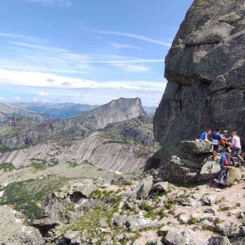 Сокровища природного парка «Ергаки»: треккинг с рюкзаками и ночёвками в палатках