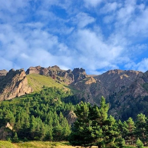 Нетипичное Приэльбрусье: треккинг налегке к 4 высокогорным озёрам с проживанием в гостинице