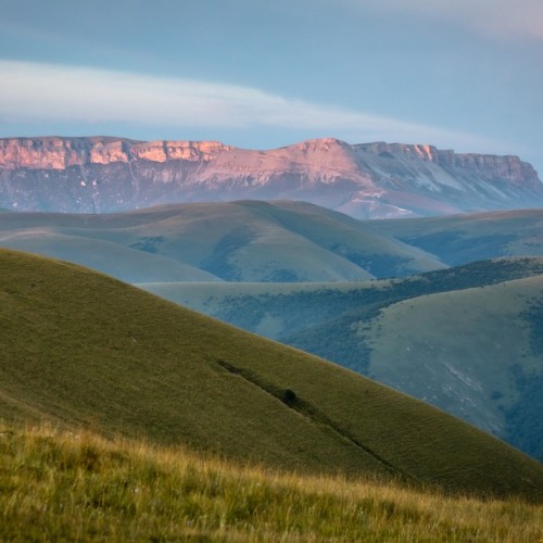 Приключения среди Кавказских гор: от плато Бермамыт до Чегемских водопадов