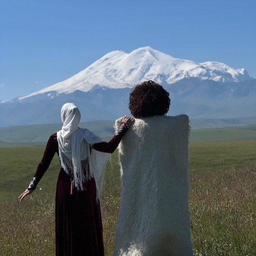 Всё лучшее на Кавказе — для вас: топ-локации, кухня, отдых на источниках, конная прогулка, рыбалка