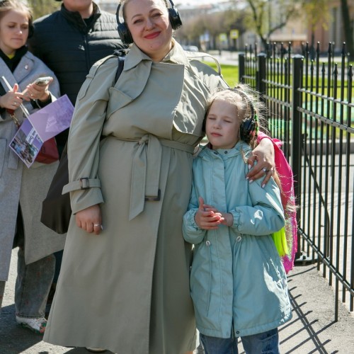 Рыцари, коты, слоны и та самая чайка: иммерсивная прогулка в наушниках