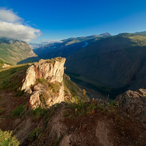 Алтайская кругосветка: на минивэне по кольцевому маршруту и топовым локациям