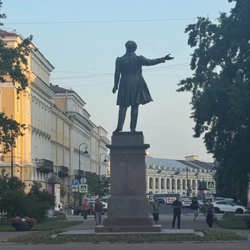 Петербургские тайны: на авто по историческому центру