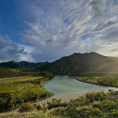 Главное на Чуйском тракте с отдыхом на базе и релаксом в баньке. Всё включено